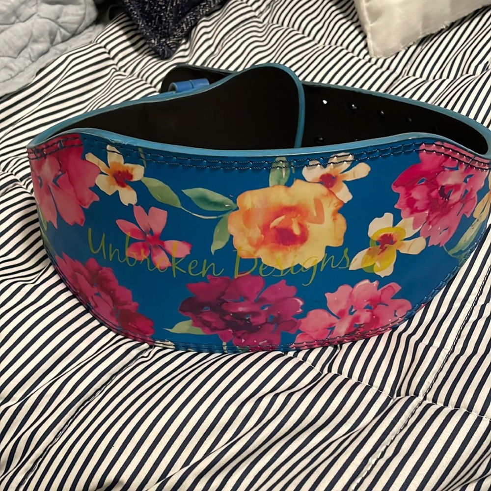 Unbroken Designs Weight Belt - Ladies size small